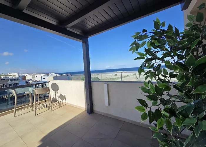 Ola Cotillo! Y Sentir El Mar Desde Casa